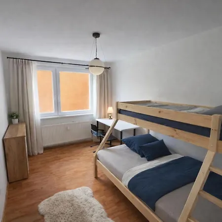 아파트 3br Near Center With Parking *